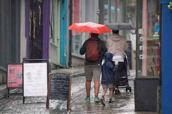 Heavy rain weather warning for Surrey as downpours expected overnight