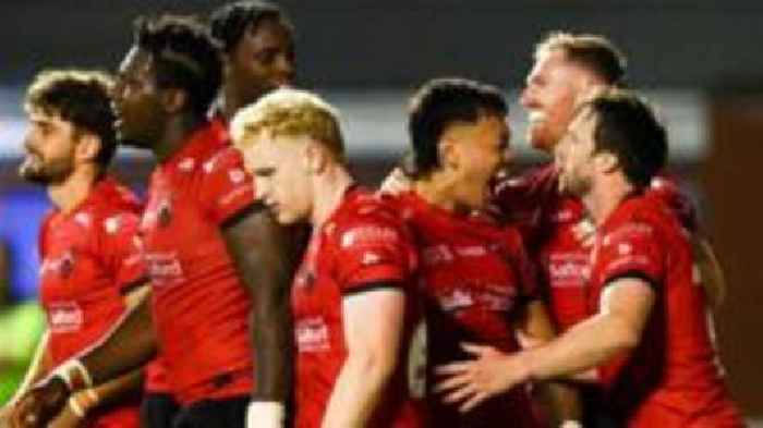Salford stun Warrington to secure rare win