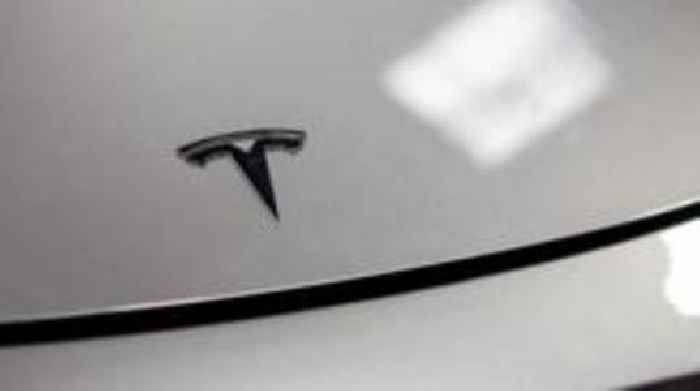 Tesla asks court to throw out fatal crash verdict