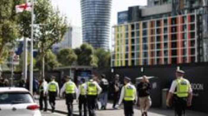 Three arrested at Canary Wharf anti-asylum protest