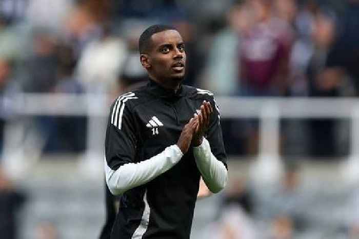 Alexander Isak's Liverpool transfer takes latest twist after £55m Newcastle bombshell