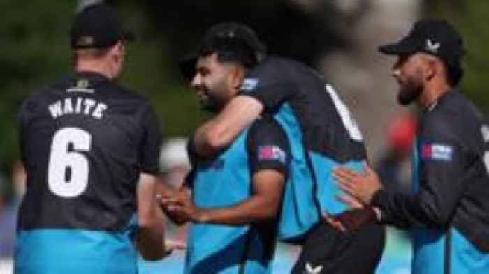 Worcestershire see off Somerset in One-Day Cup semis