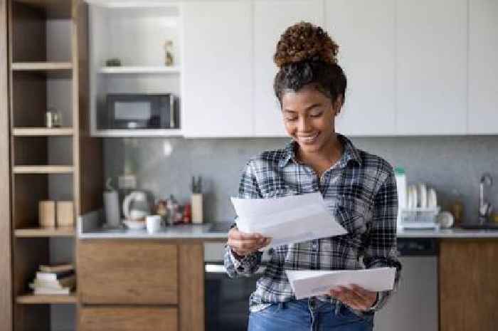 Universal Credit claimants could get up to £1,200 bonus from DWP