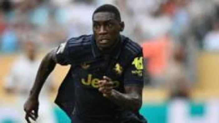 Spurs agree season-long loan for PSG striker Kolo Muani
