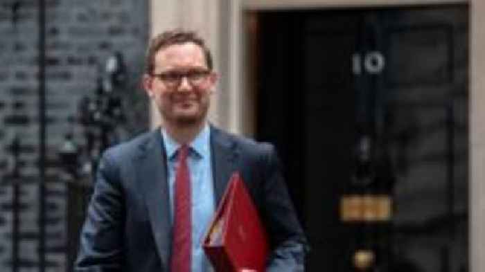 Jones gets new role as Starmer revamps No 10 team