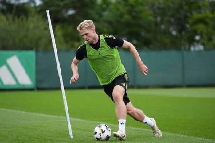 Stephen Welsh in Motherwell transfer talks as Celtic exit proposal ticks a key box