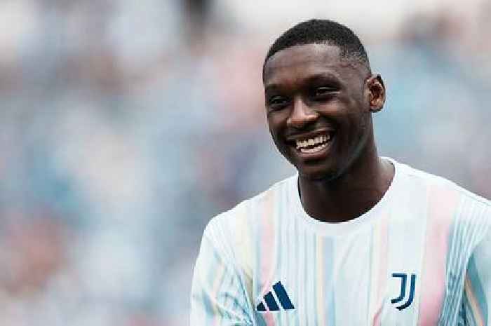 BREAKING - Tottenham complete Randal Kolo Muani loan signing on transfer deadline day