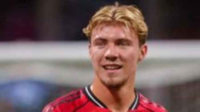 Man Utd forward Hojlund joins Napoli on loan
