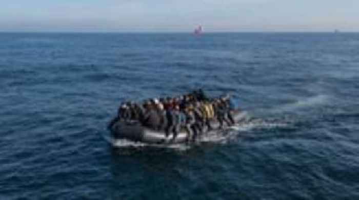 UK suspends refugee family reunion applications