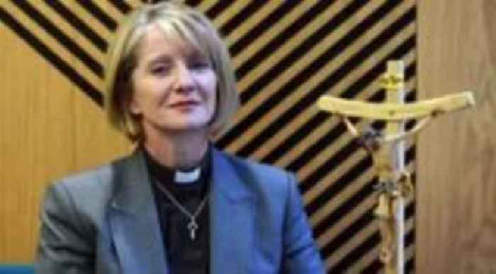 Cleric who accused bishop of misconduct resigns