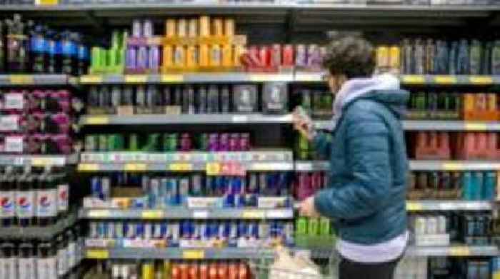 Energy drinks to be banned for under-16s in England