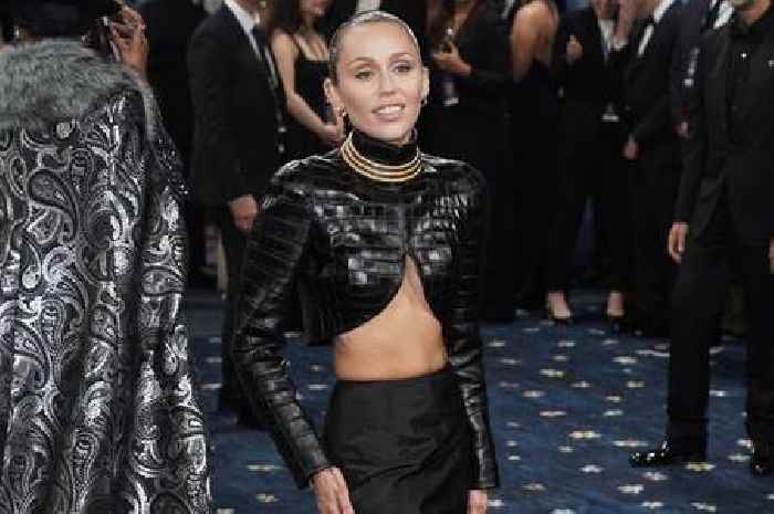 Miley Cyrus' mum Tish told her 'stay with the wrong guy' as he was 'hot'
