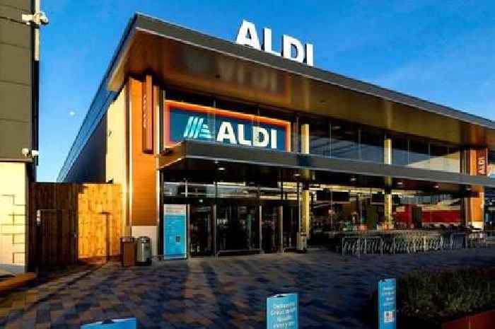 Aldi 'properly sorry' as supermarket issues apology to rival Lidl