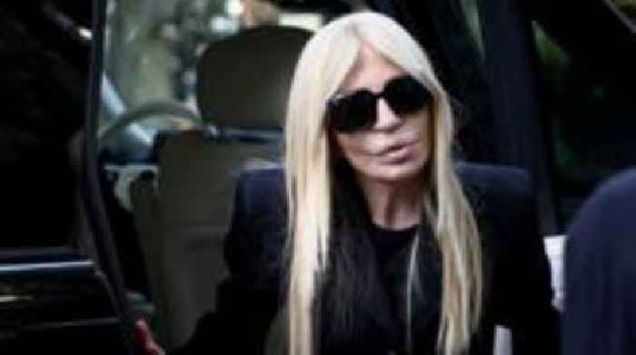 Mourners pay tribute at public viewing of Giorgio Armani's coffin