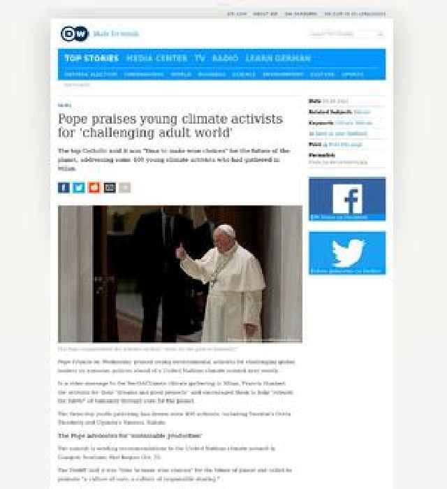 Pope praises young climate activists for 'challenging adult world'