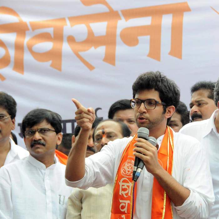Aaditya Thackeray takes part in Bharat Jodo Yatra, marches along with Rahul in Maharashtra's Hingoli