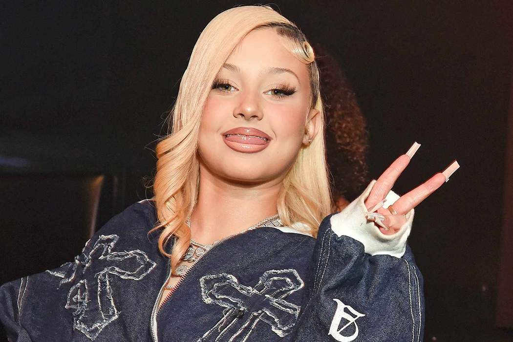 Alabama Barker Shades Bhad Bhabie's New Look, Claims She's Imitating Her