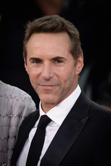 Alessandro Nivola