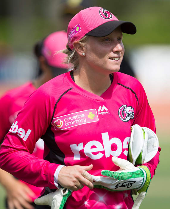 Women's Ashes 2023: Sophie Ecclestone gets Jess Jonassen and Alyssa Healy in the same over
