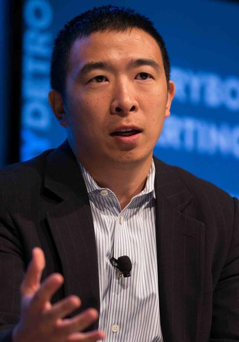 Andrew Yang's wife alleges 'racist disfiguration' of husband in Daily News cartoon portraying him as a tourist