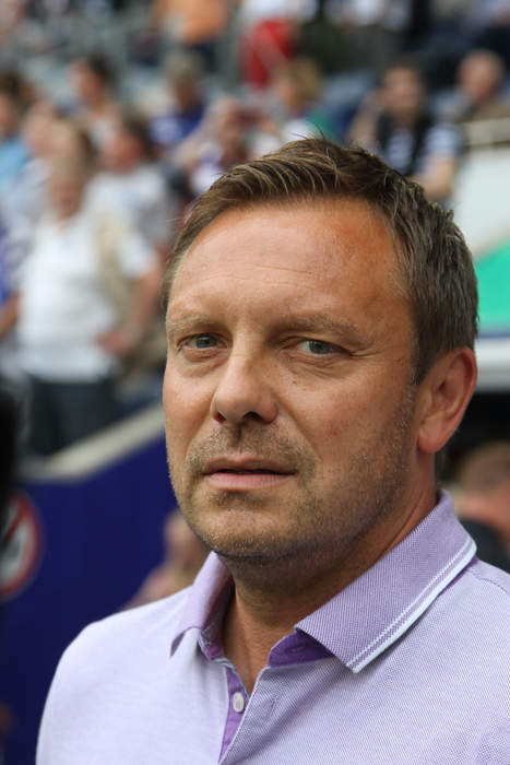 Huddersfield boss Breitenreiter leaves after relegation