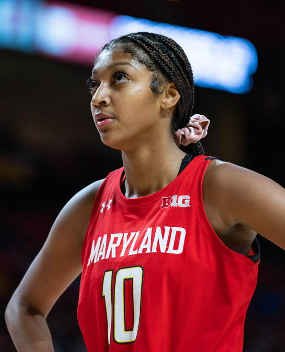 Women's college basketball star stands by her in-game gestures after NCAA championship win