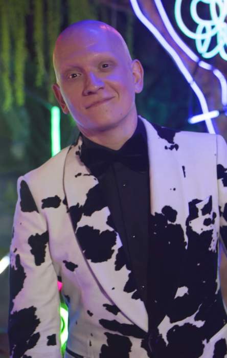 Anthony Carrigan (actor)