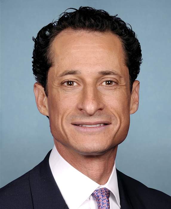 Anthony Weiner back on Confide, app he used in underage sexting scandal