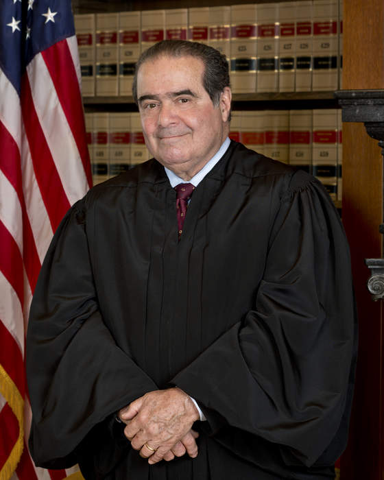 Justice Antonin Scalia's body lies in repose at the Supreme Court