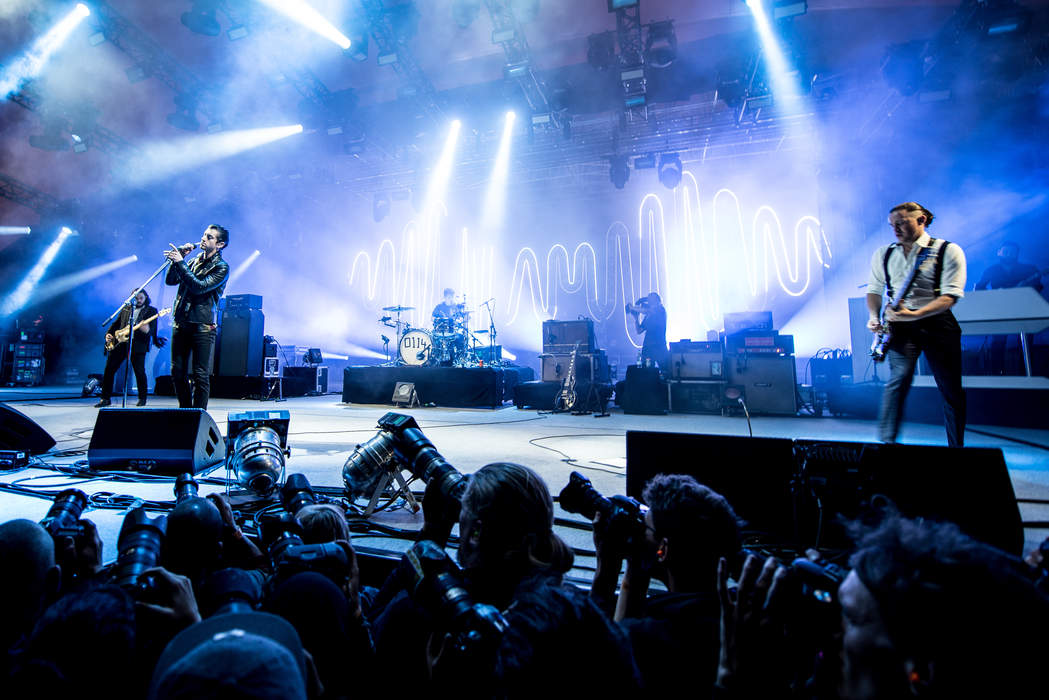 Arctic Monkeys heat up a chilly Melbourne night