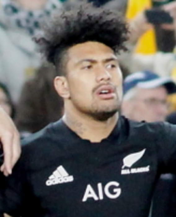 Savea wins World Rugby men's player of year award