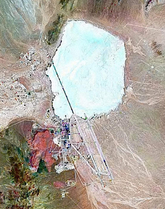 Lil Nas X raids Area 51 in new