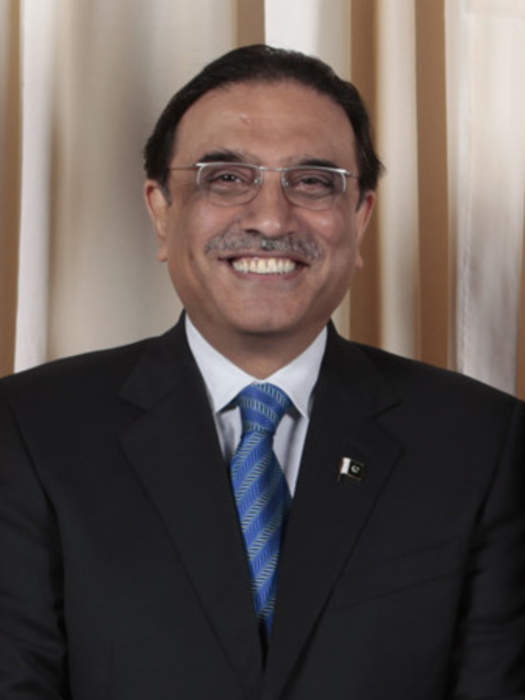 Pakistan: Zardari elected president for second time