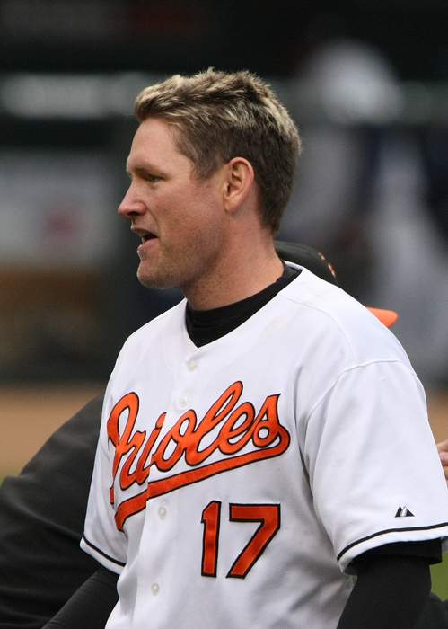 Ex-Giants player Aubrey Huff criticizes former team for hiring Alyssa Nakken as first MLB female coach