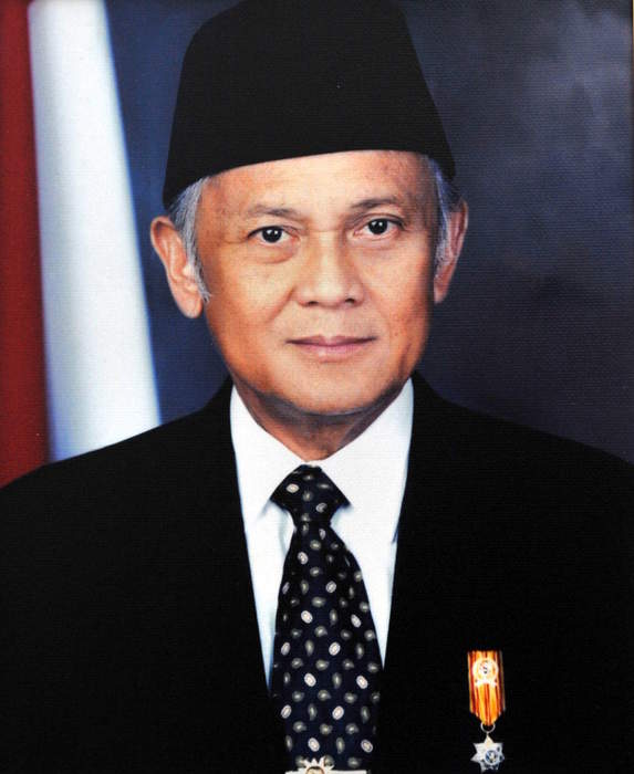Indonesia's Habibie, president during transition to democracy, dies