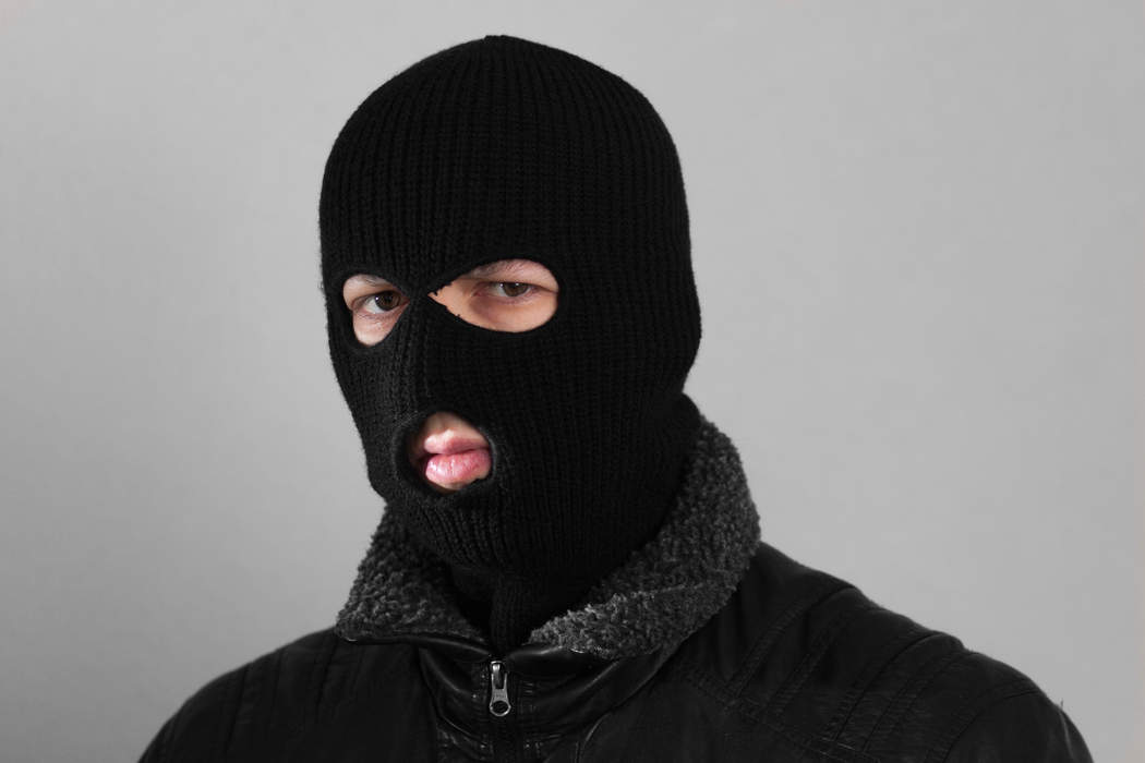 Balaclava (clothing)