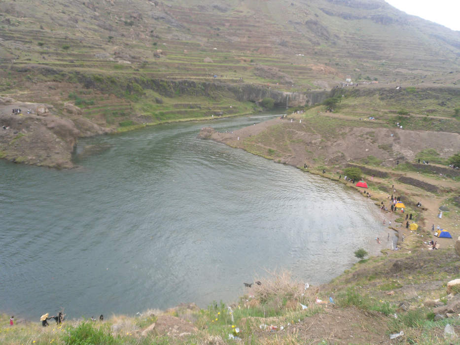Bani Matar district