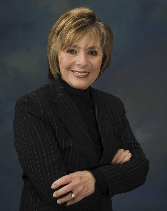 Former Sen. Barbara Boxer attacked, robbed in California