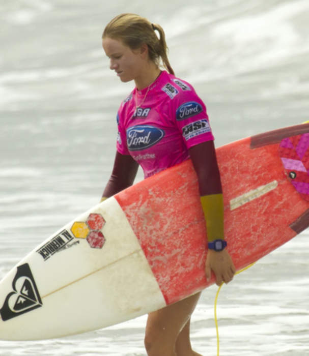 News24.com | Finally some good news for Team SA as surfer Bianca Buitendag progresses to last 16 in Tokyo