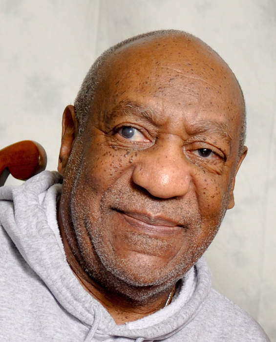 Comedian Bill Cosby heckled during a show on his Canadian tour