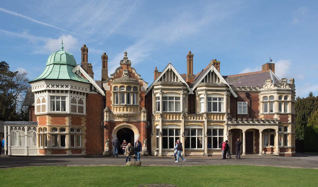 UK spy agency tests kids on puzzle skills in Bletchley Park-themed Christmas card