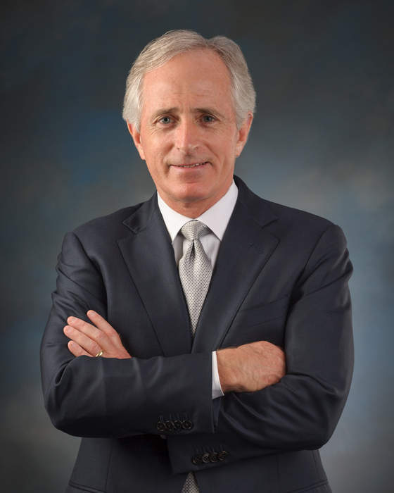 Sen. Bob Corker urges Kerry: Do not cross “red lines” on nuclear deal