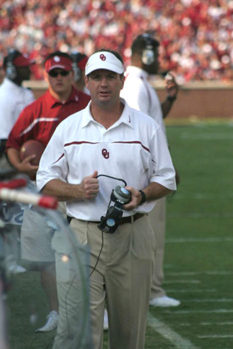 How Bob Stoops rallied the Sooners, then passed OU football torch to Brent Venables