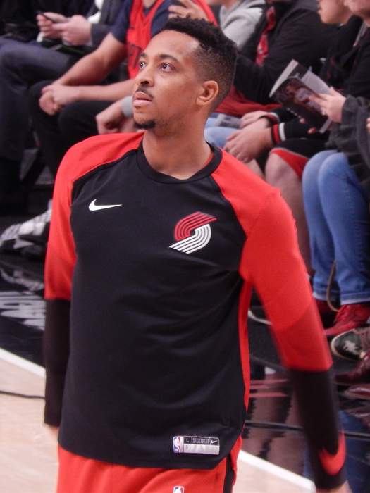 Blazers' CJ McCollum out indefinitely with collapsed right lung
