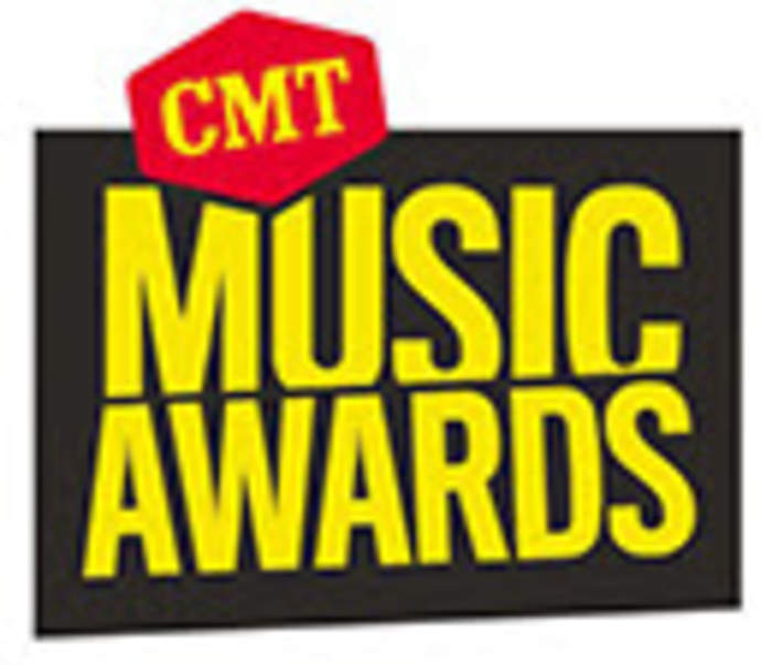 CMT Awards 2021 top moments: Taylor Swift wins remotely, H.E.R. slays with Chris Stapleton