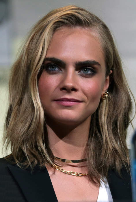 Cara Delevingne Appears Devastated In First Pics Since Mansion Fire