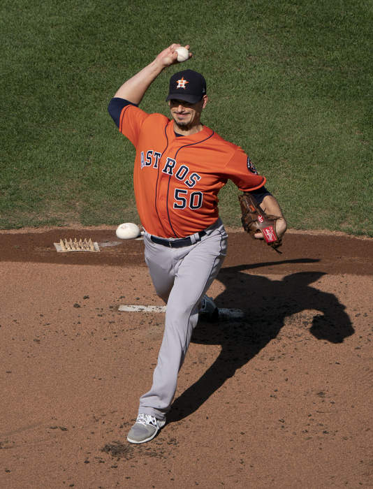 Braves' Charlie Morton Breaks Leg During World Series, But Still Pitches!