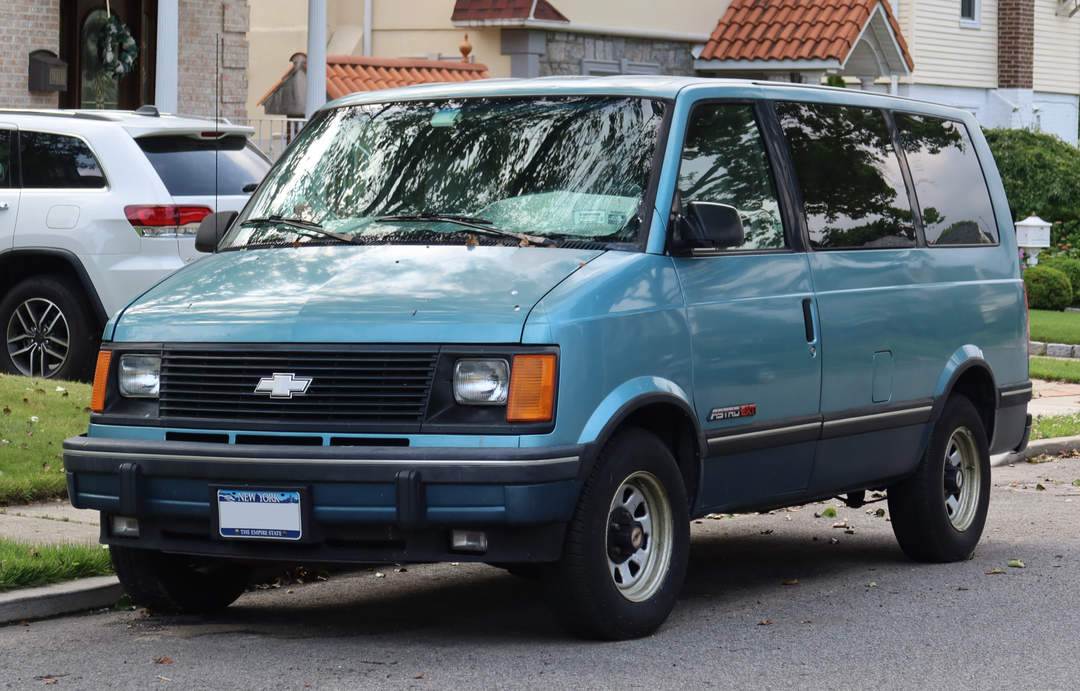 Chevrolet Astro