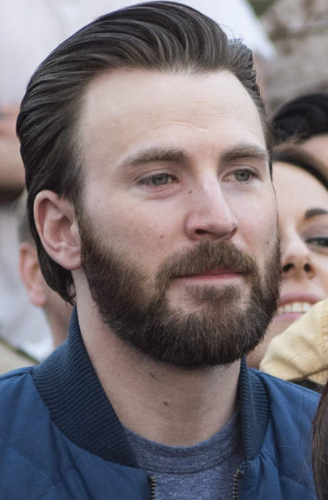 Captain America star Chris Evans marries actress in at-home ceremony