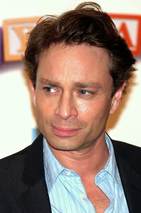 Chris Kattan Undergoes Emergency Surgery for Severe Case of Pneumonia